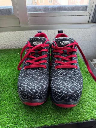 Zapatos de seguridad V-PRO negros y rojos