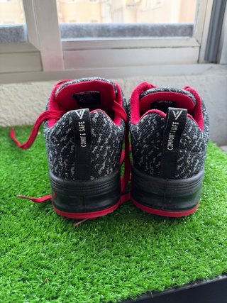 Zapatos de seguridad V-PRO negros y rojos