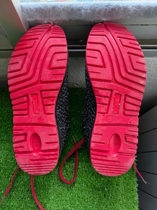 Zapatos de seguridad V-PRO negros y rojos