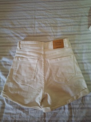 Pantalón corto vaquero blanco