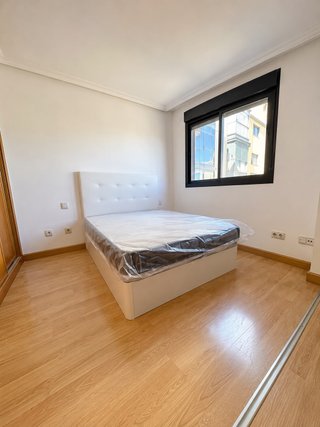 Canapé Cama Blanco con Colchón