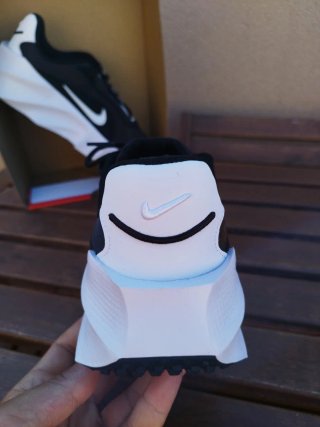 Nike Aura Edge
