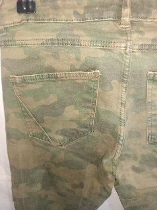 Pantalones Camuflaje Desgastados