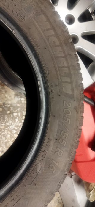 2 Michelin Crossclimate 205/55/16