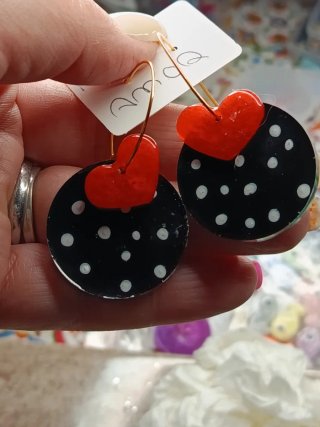 Pendientes Redondos Naranja con Corazones