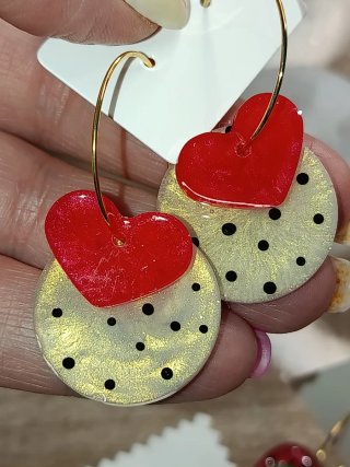 Pendientes Redondos Naranja con Corazones