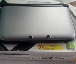 Nintendo 3DS XL Gris y Negra - Nueva a estrenar
