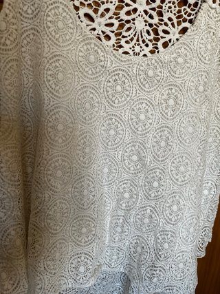 Camiseta tirantes blanca encaje flores talla m