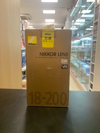 Objetivo Nikon 18-200mm f/3.5-5.6G ED VR II