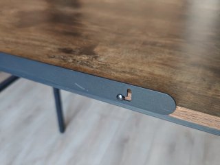 Mesa de escritorio madera y metal