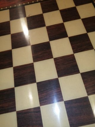 Tablero de ajedrez de madera vintage