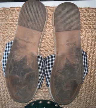 Sandalias pala cuadros vichy Stradivarius