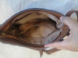 Lote de 4 bolsos diferentes estilos y materiales