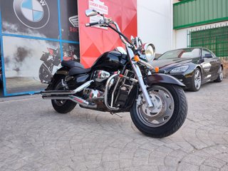Suzuki VL 1500 Intruder Negra con Extras