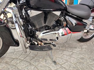 Suzuki VL 1500 Intruder Negra con Extras