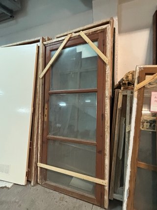 Puertas de madera para ventana
