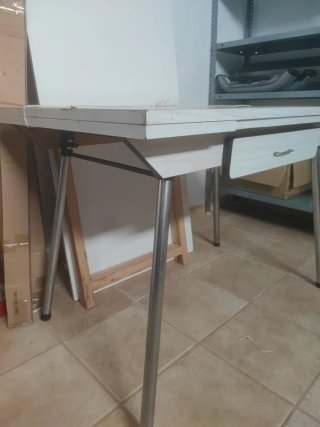 Mesa de cocina antigua