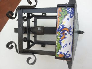 Farol de forja con cerámica