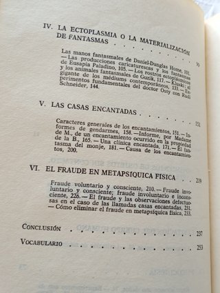 'Mediums y fantasmas', Robert Tocquet (1972)