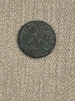 Lote 2 monedas cobre antiguas sin identificar