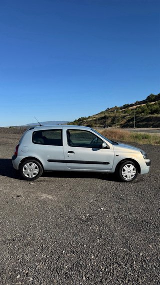 Renault Clio 2003