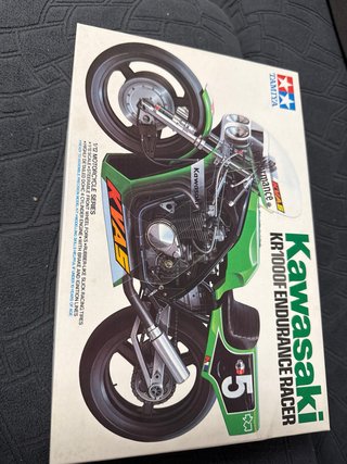 Maqueta Tamiya Kawasaki KR1000F 1/12 Kit 14012