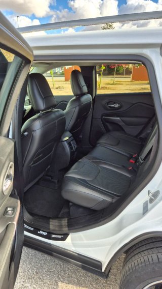 Jeep Cherokee Limited 2.2L 195cv aut