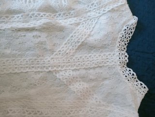 Blusa de encaje blanco