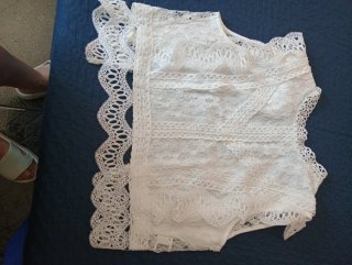Blusa de encaje blanco