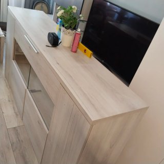 Aparador moderno madera ( melamina)y cristal