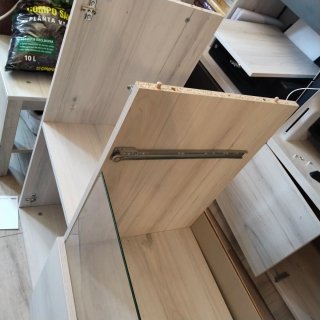 Aparador moderno madera ( melamina)y cristal