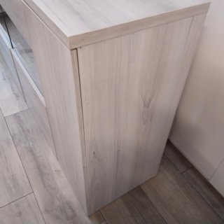 Aparador moderno madera ( melamina)y cristal