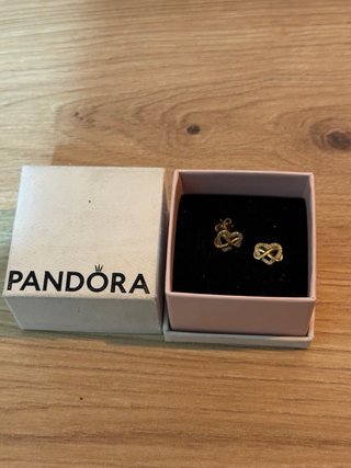Pendientes Pandora Corazón Infinito Oro