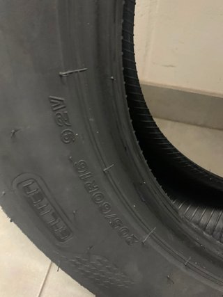 4 Neumáticos Bridgestone 205/60 R16