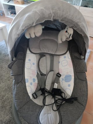 Hamaca Bebe2Luxe para bebé con dos peluches