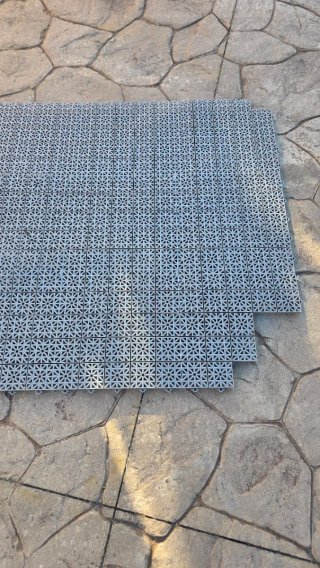 Suelo de plástico modular gris