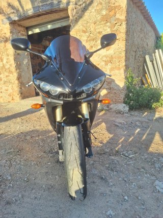 Yamaha R6 Negra Deportiva Manual