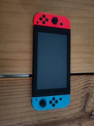 Nintendo Switch Azul y Rojo