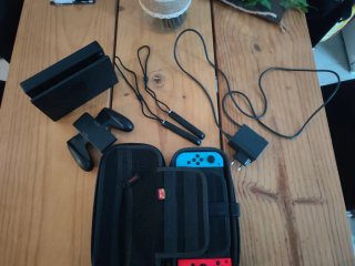 Nintendo Switch Azul y Rojo