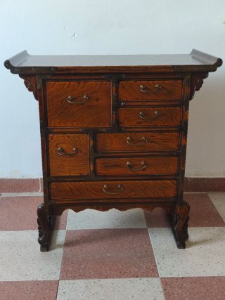 ​Mueble oriental Tansu de madera vintage