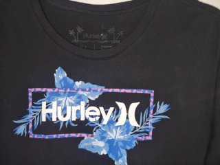 Camiseta Hurley Negra Estampado Floral