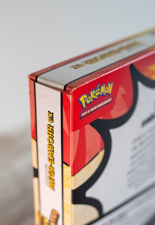 Pack Héroes Ascendentes Booster Bundle + Emboar EX