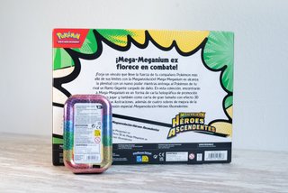 Pack Héroes Ascendentes Meganium EX + Mini Lata