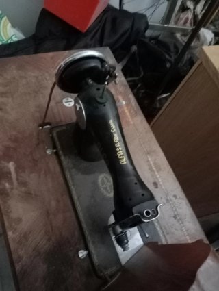Máquina de coser antigua