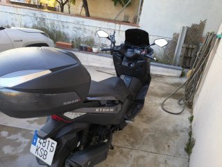 Wottan Maxi Scooter Negra Automática