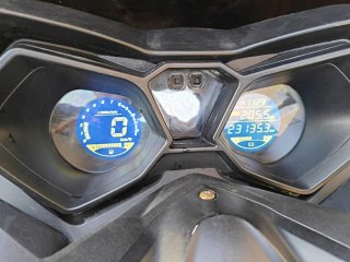 Wottan Maxi Scooter Negra Automática