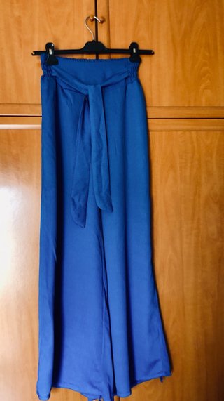 Pantalón azulón ancho con cintura elástica
