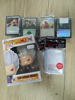 Lote Magic The Gathering y Funko Pop Gohan