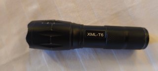 Linterna Táctica de Alta Potencia con LED Cree XML