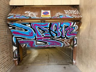 Garaje en venta en Palos de Moguer en Madrid